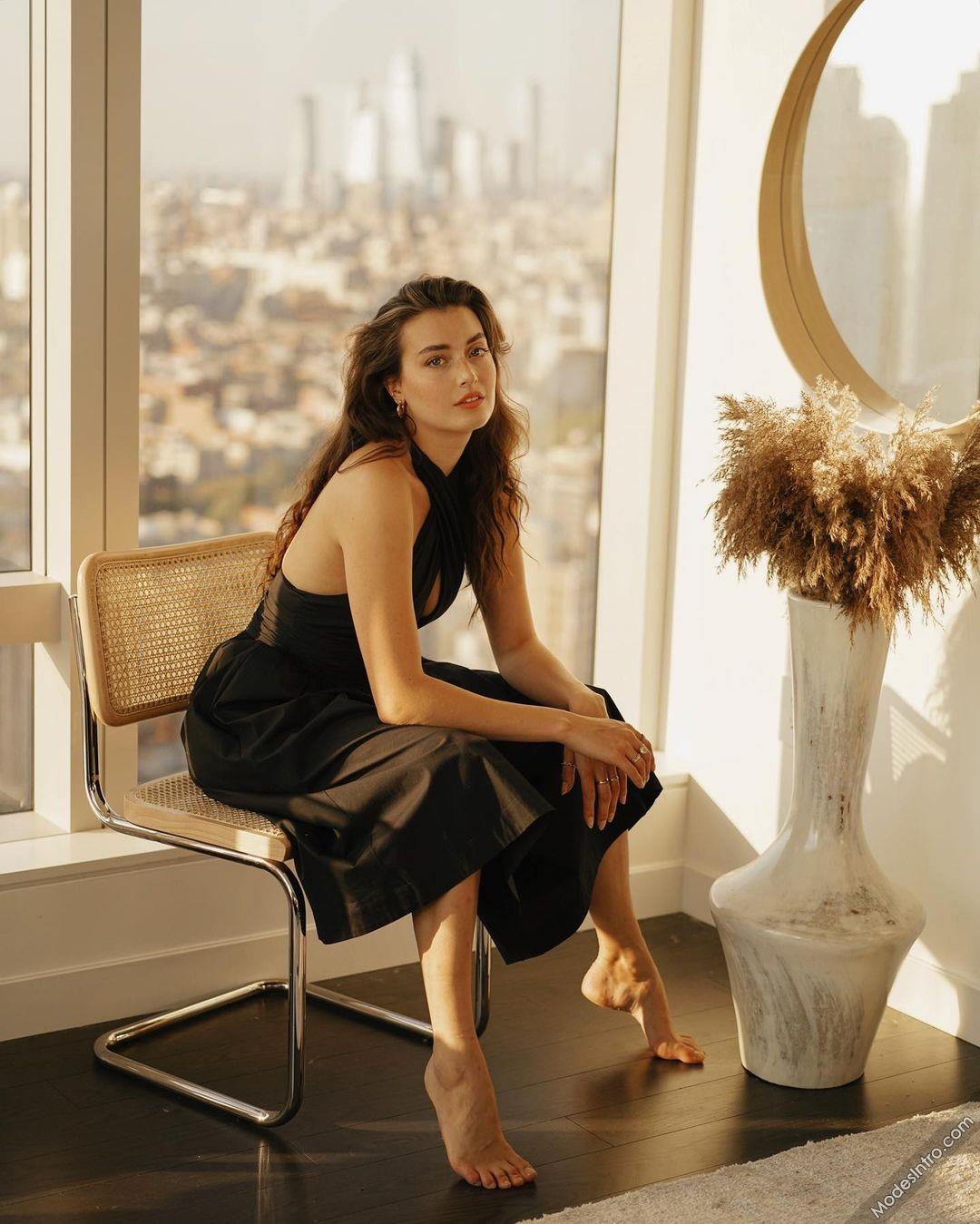 Jessica Clements 122nd Photo