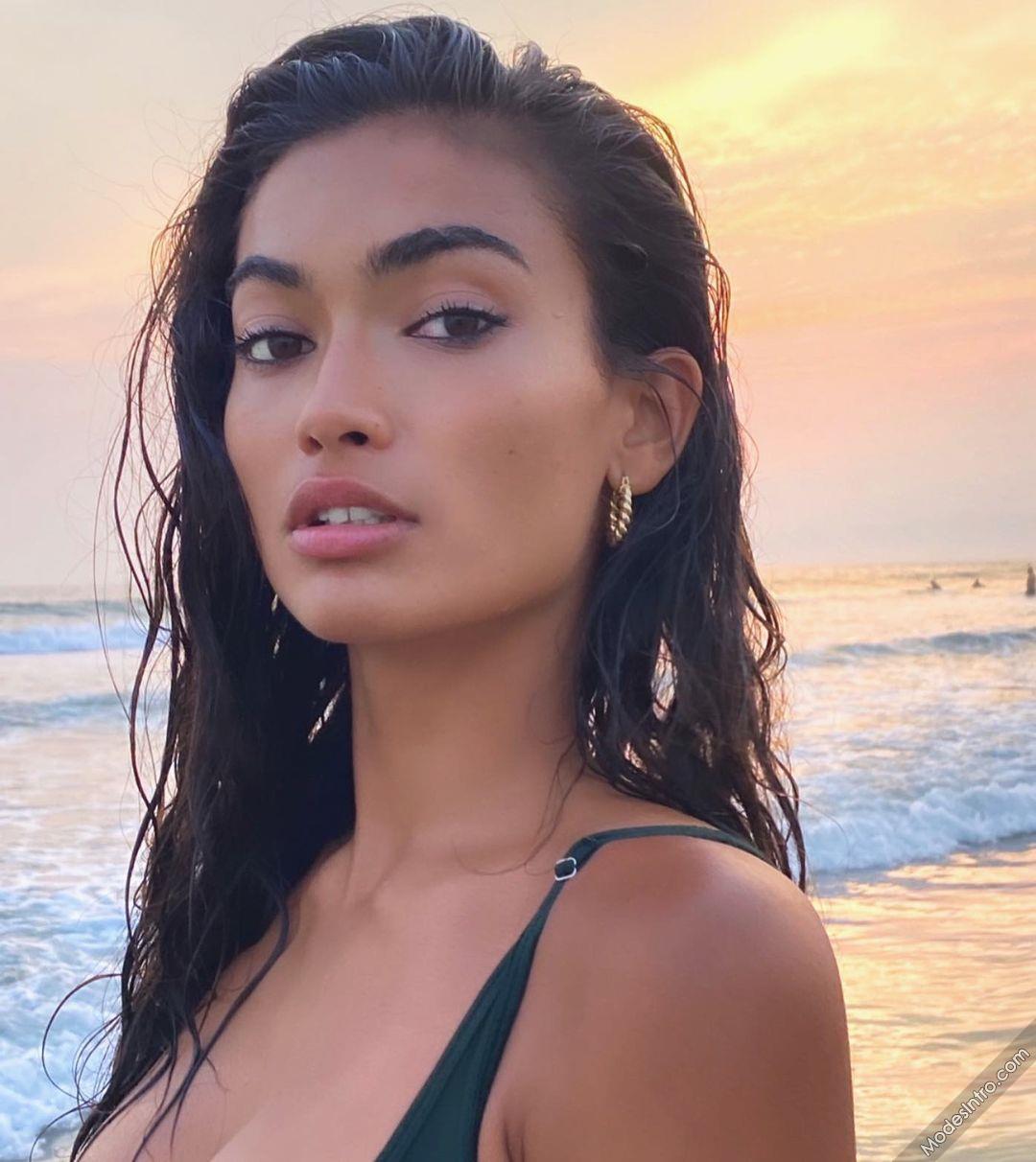 Kelly Gale 29th Photo