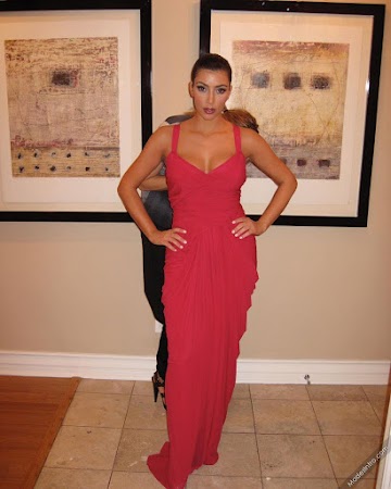Kim Kardashian 44th Photo