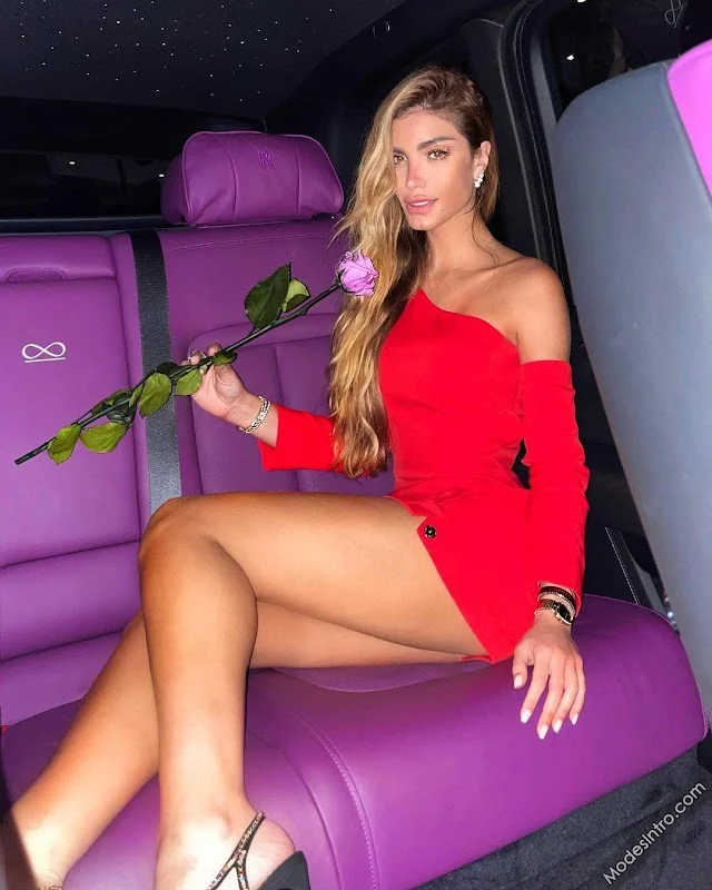 Aleska Genesis