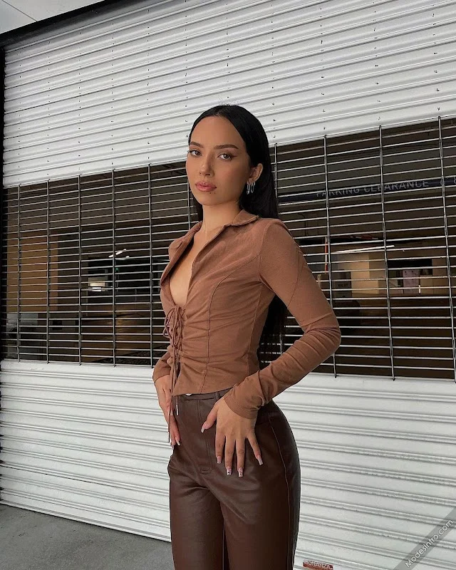 Alexa Bain