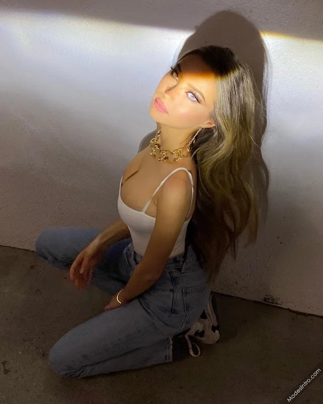 Alexandra Deme