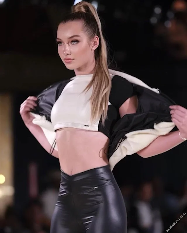 Alexandra Lenarchyk Cover Photo