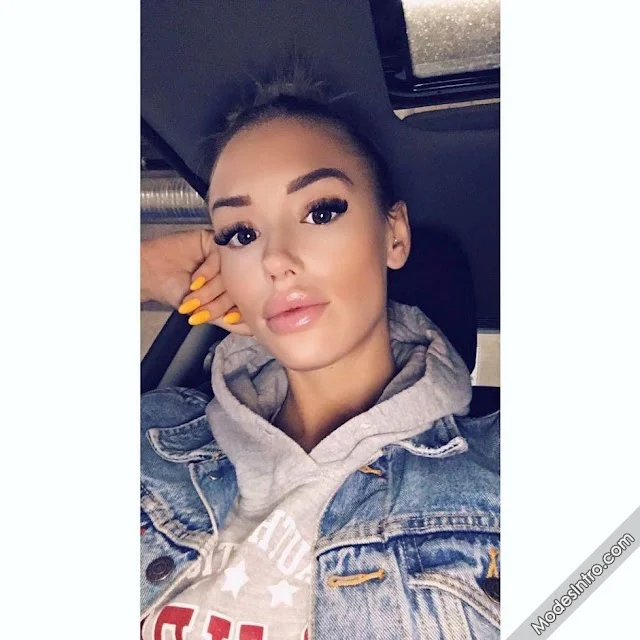 Alyssa Lyssb