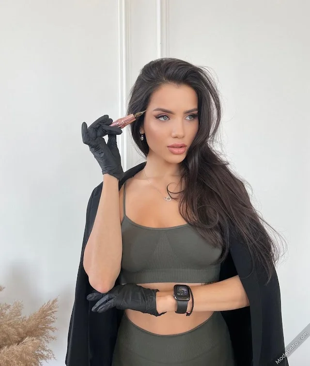 Amina Nikitina Cover Photo