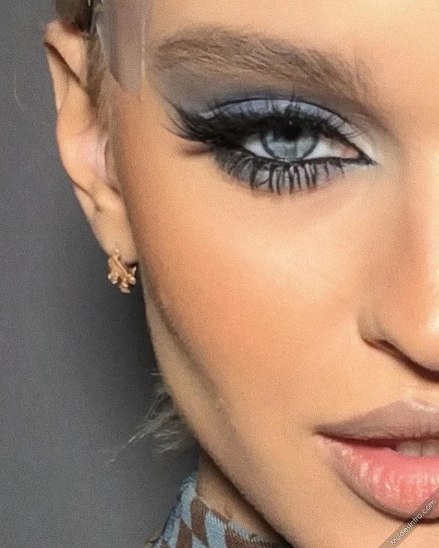 Anastasia Blackswan