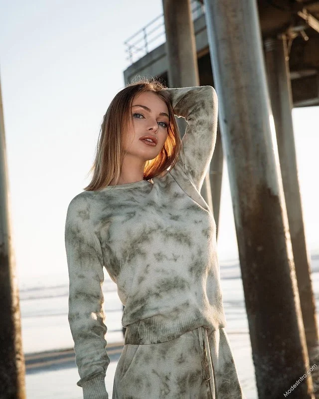 Anna Casey