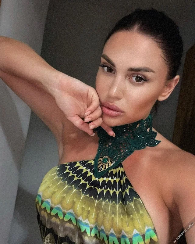 Anya Anechkam