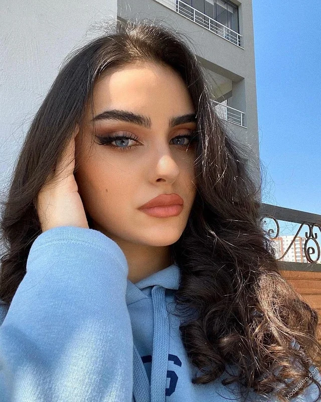 Aylin Elma