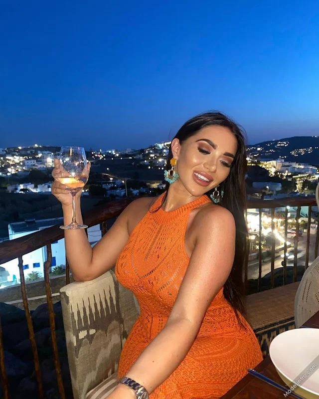 Chloe Brockett