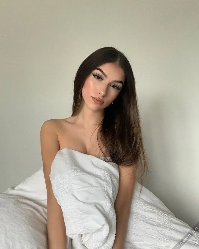 Julia Merekoulias