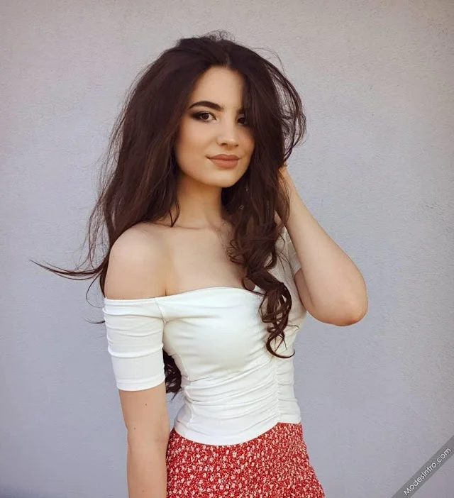 Justyna Klosowska