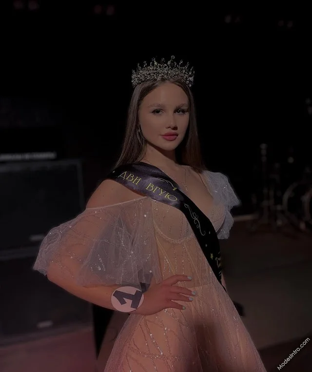 Ksenya Raevskaya