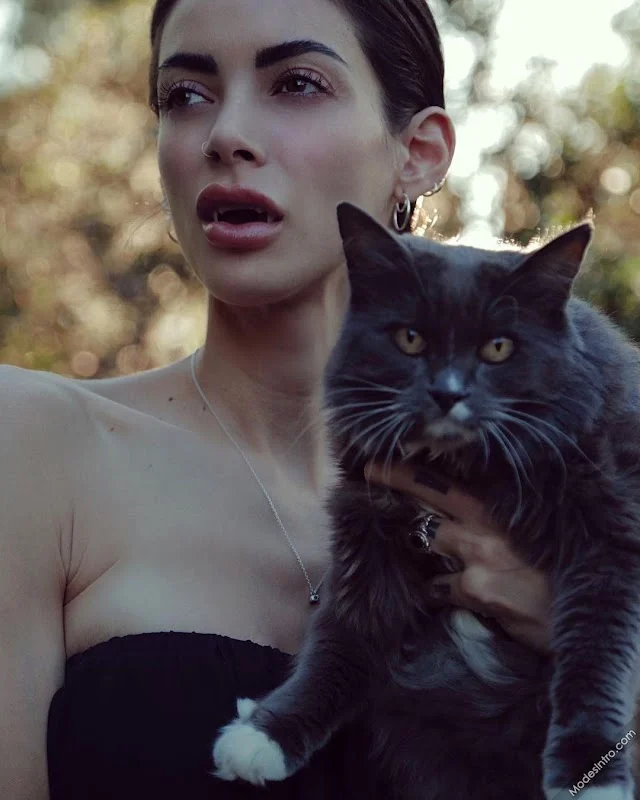 Leeanna Vamp