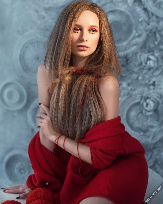 Anastasia Abramova Cover Photo