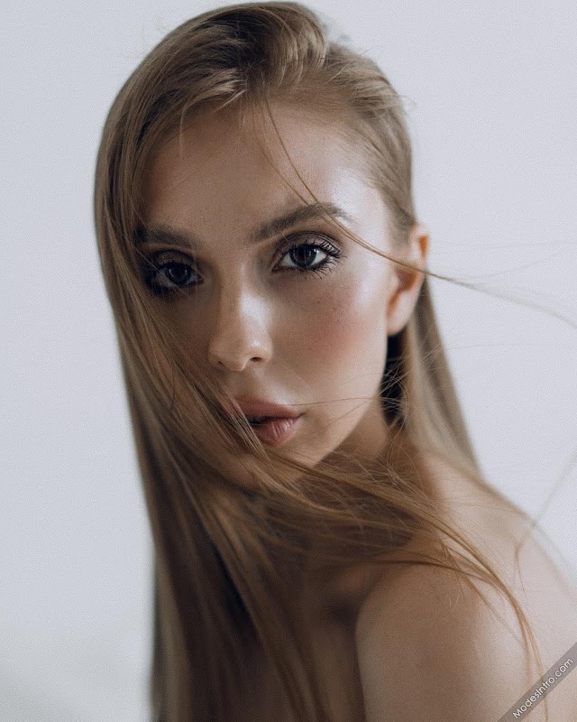 Alena Zhdanova Cover Photo