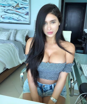 Joselyn Cano 126th Photo