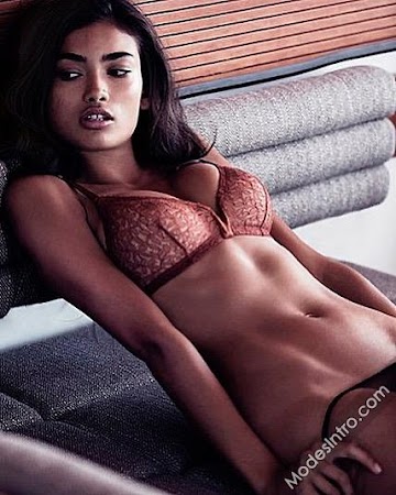 Kelly Gale 17th Photo