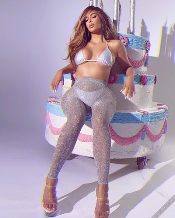 Kim Kardashian 67th Photo