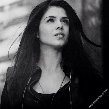 Marie Avgeropoulos 47th Photo