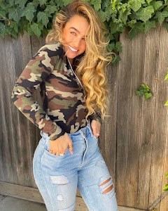 Sommer Ray 64th Photo
