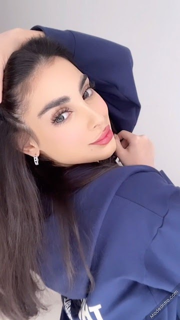 Zainab Al Alwan 19th Photo