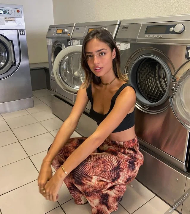 Lou Ann Vecchia