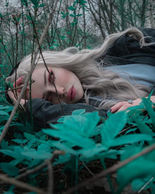 Margaret Host Ilostunicorn