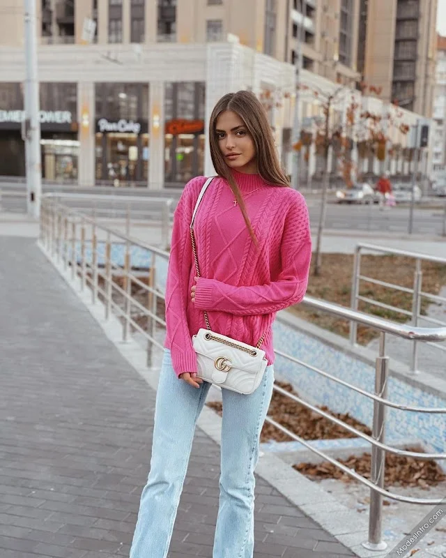 Maria Laurent