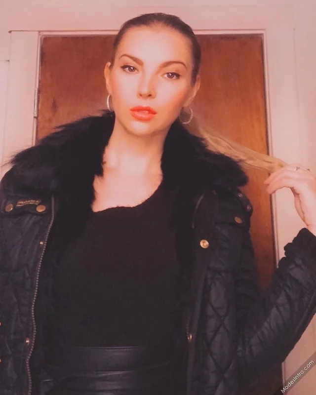 Mischaela Elkins