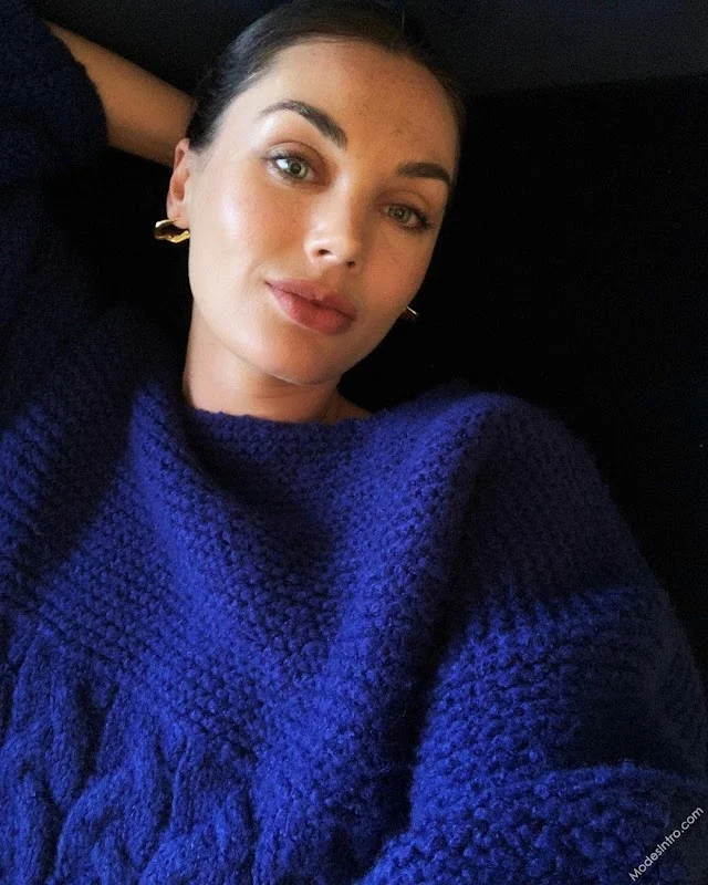 Poppy Corby Tuech
