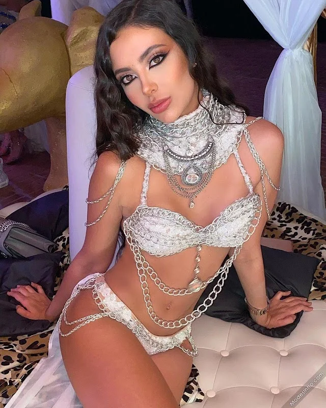 Sara Victoria