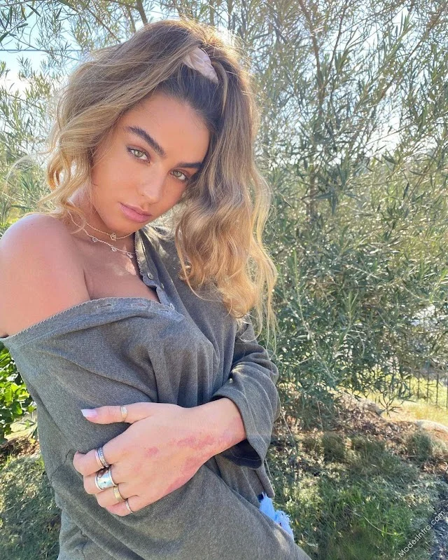 Sommer Ray