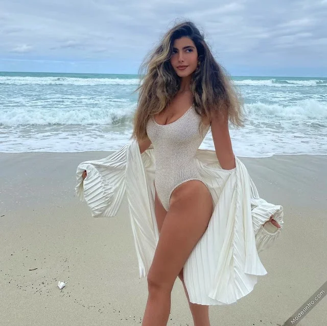 Stephanie Nassar