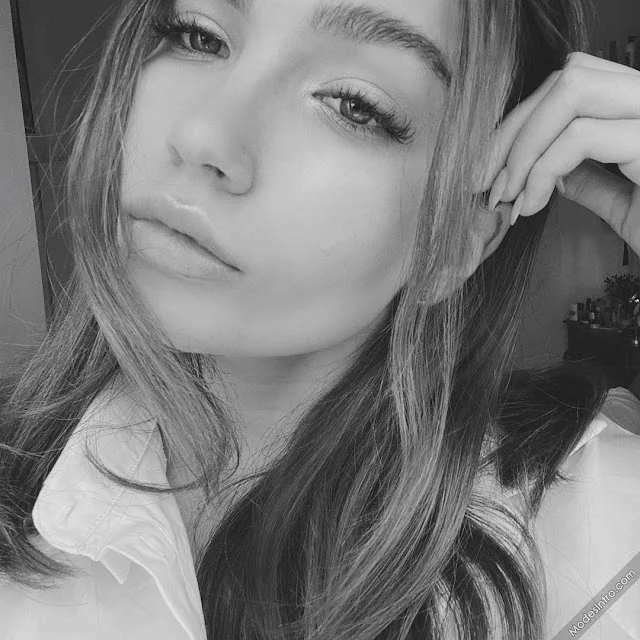 Veronica Marie