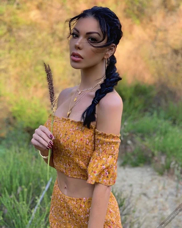 Vivian Kindle